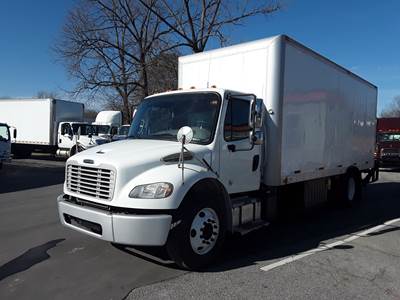 Freightliner M2 106 26 ft Box Truck - 280HP, 6 Speed Automatic, Swing Door, Liftgate