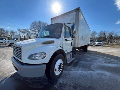 Freightliner M2 106 26 ft Box Truck - 280HP, 6 Speed Automatic, Roll up Door, Liftgate