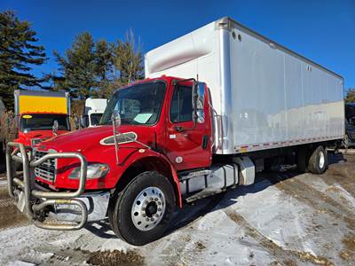 Freightliner M2 106 28 ft Box Truck - 280HP, 6 Speed Automatic, Roll up Door, Liftgate