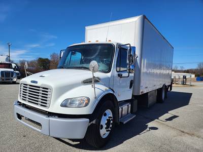 Freightliner M2 106 26 ft Box Truck - 280HP, 6 Speed Automatic, Tri-Fold Door, Liftgate