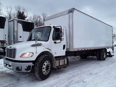 Freightliner M2 106 26 ft Box Truck - 240HP, 6 Speed Automatic, Roll up Door, Liftgate