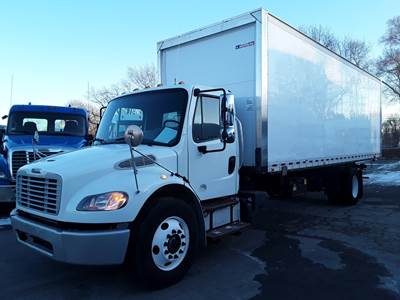 Freightliner M2 106 26 ft Box Truck - 240HP, 6 Speed Automatic, Roll up Door