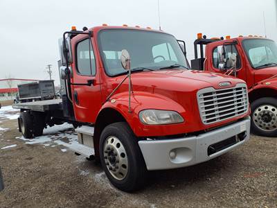 Freightliner M2 106 22 ft Box Truck - 300HP, 6 Speed Automatic