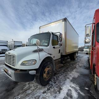 Freightliner M2 106 20 ft Box Truck - 240HP, 6 Speed Automatic, Roll up Door, Liftgate