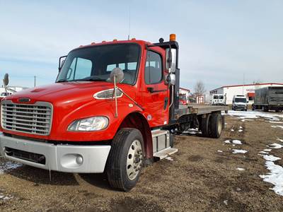 Freightliner M2 106 22 ft Box Truck - 300HP, 6 Speed Automatic