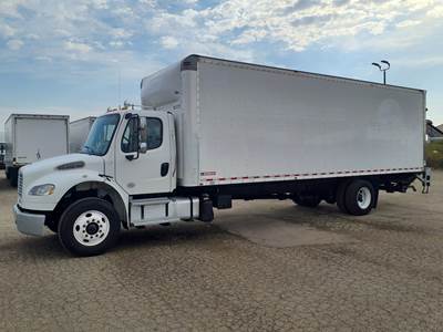Freightliner M2 106 28 ft Box Truck - 270HP, 6 Speed Automatic, Roll up Door, Liftgate