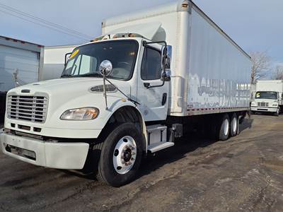 Freightliner M2 106 26 ft Box Truck - 270HP, 9 Speed Manual, Roll up Door, Liftgate