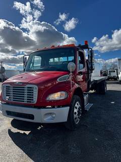 Freightliner M2 106 22 ft Box Truck - 300HP, 6 Speed Automatic