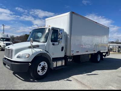 Freightliner M2 106 26 ft Box Truck - 280HP, 6 Speed Automatic, Tri-Fold Door, Liftgate
