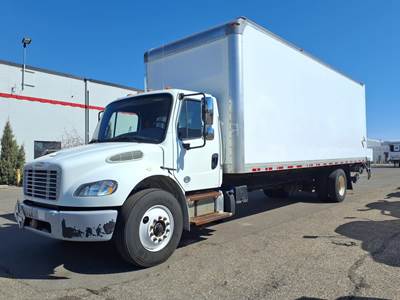 Freightliner M2 106 26 ft Box Truck - 9 Speed Automatic, Roll up Door, Liftgate