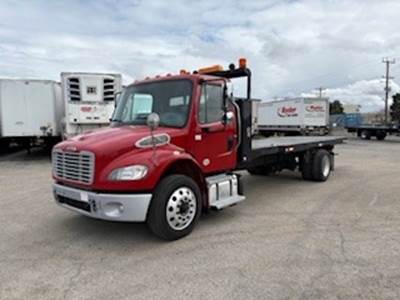 Freightliner M2 106 22 ft Box Truck - 300HP, 6 Speed Automatic