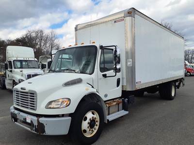 Freightliner M2 106 24 ft Box Truck - 200HP, 6 Speed Automatic, Roll up Door, Liftgate