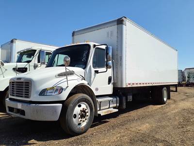 Freightliner M2 106 26 ft Box Truck - 240HP, 6 Speed Automatic, Roll up Door