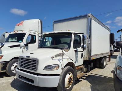 Freightliner M2 106 18 ft Box Truck - 260HP, 6 Speed Automatic, Roll up Door