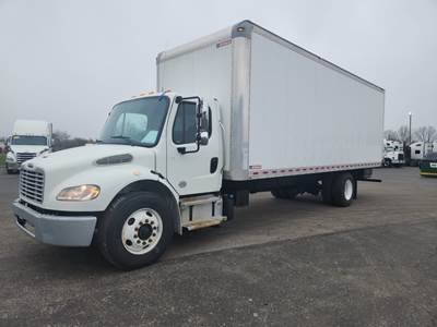 Freightliner M2 106 26 ft Box Truck - 240HP, 6 Speed Automatic, Roll up Door