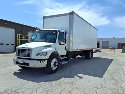 Freightliner M2 106 28 ft Box Truck - 240HP, 5 Speed Automatic, Roll up Door