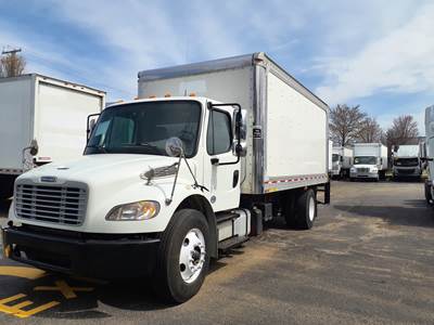 Freightliner M2 106 18 ft Box Truck - 260HP, 6 Speed Automatic, Roll up Door