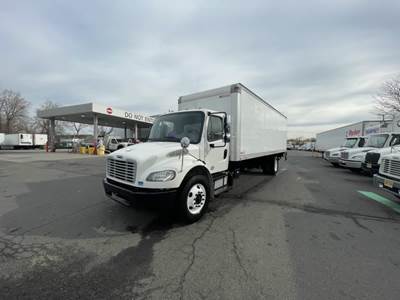 Freightliner M2 106 26 ft Box Truck - 240HP, 9 Speed Automatic, Roll up Door, Liftgate