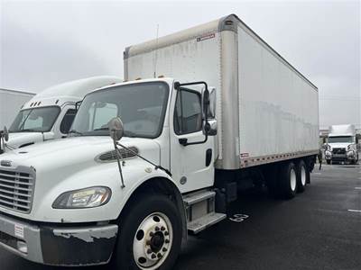 Freightliner M2 106 26 ft Box Truck - 300HP, 6 Speed Automatic, Roll up Door, Liftgate