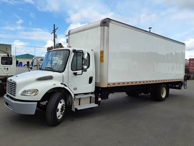 Freightliner M2 106 26 ft Box Truck - 260HP, 9 Speed Automatic, Roll up Door, Liftgate