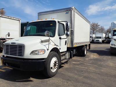 Freightliner M2 106 18 ft Box Truck - 260HP, 6 Speed Automatic, Roll up Door