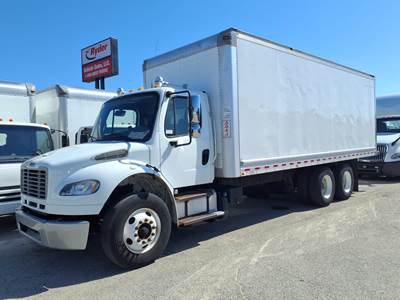 Freightliner M2 106 24 ft Box Truck - 270HP, 6 Speed Automatic, Roll up Door