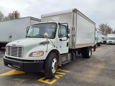 Freightliner M2 106 18 ft Box Truck - 260HP, 6 Speed Automatic, Roll up Door