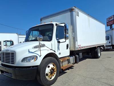 Freightliner M2 106 24 ft Box Truck - 240HP, 6 Speed Automatic, Roll up Door