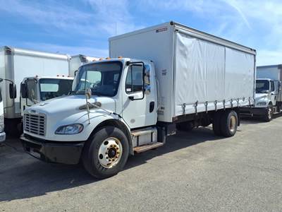 Freightliner M2 106 20 ft Box Truck - 240HP, 6 Speed Automatic, Roll up Door