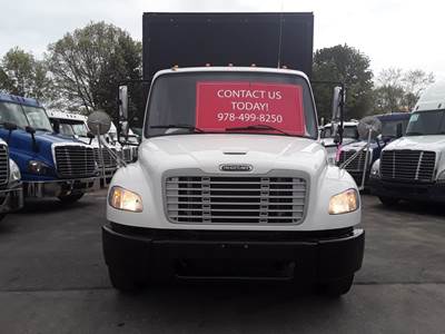 Freightliner M2 106 20 ft Box Truck - 260HP, 6 Speed Automatic