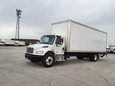 Freightliner M2 106 26 ft Box Truck - 240HP, 9 Speed Automatic, Roll up Door, Liftgate