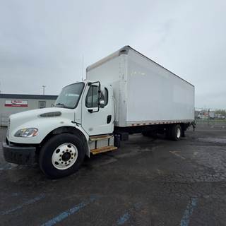 Freightliner M2 106 26 ft Box Truck - 230HP, 9 Speed Automatic, Roll up Door, Liftgate