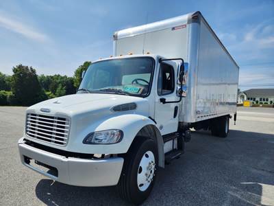 Freightliner M2 106 26 ft Box Truck - 280HP, 9 Speed Automatic, Roll up Door, Liftgate