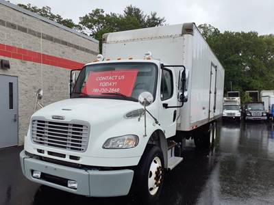 Freightliner M2 106 26 ft Box Truck - 300HP, 6 Speed Automatic, Roll up Door