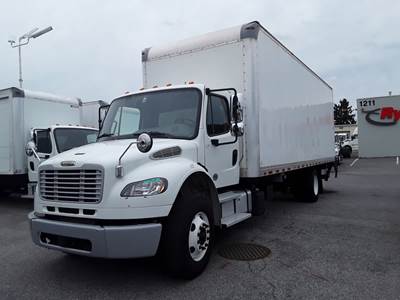 Freightliner M2 106 26 ft Box Truck - 270HP, 6 Speed Automatic, Roll up Door, Liftgate