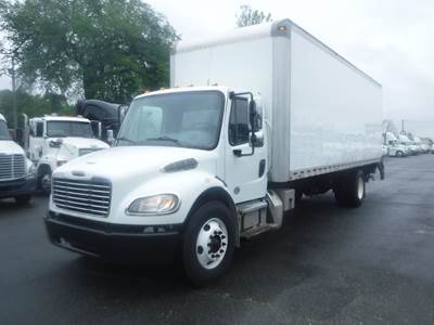 Freightliner M2 106 26 ft Box Truck - 240HP, 6 Speed Automatic, Roll up Door, Liftgate
