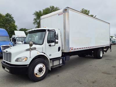 Freightliner M2 106 26 ft Box Truck - 280HP, 9 Speed Automatic, Roll up Door, Liftgate