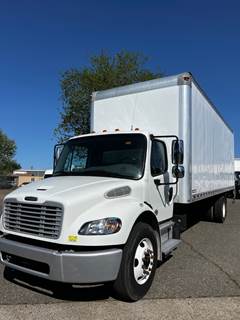 Freightliner M2 106 26 ft Box Truck - 6 Speed Automatic, Roll up Door, Liftgate