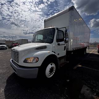 Freightliner M2 106 26 ft Box Truck - 230HP, 6 Speed Automatic, Roll up Door, Liftgate