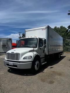 Freightliner M2 106 26 ft Box Truck - 260HP, 6 Speed Automatic, Roll up Door, Liftgate