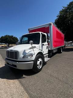 Freightliner M2 106 26 ft Box Truck - 9 Speed Automatic, Roll up Door, Liftgate