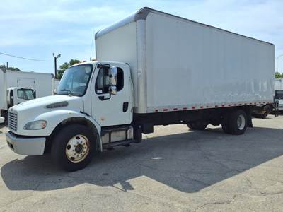 Freightliner M2 106 26 ft Box Truck - 240HP, 9 Speed Automatic, Roll up Door, Liftgate