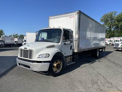 Freightliner M2 106 26 ft Box Truck - 240HP, 9 Speed Automatic, Roll up Door, Liftgate