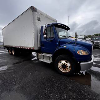 Freightliner M2 106 28 ft Box Truck - 350HP, 12 Speed Manual, Roll up Door, Liftgate