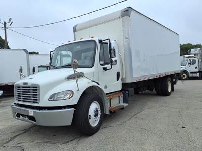 Freightliner M2 106 22 ft Box Truck - 240HP, 6 Speed Automatic, Roll up Door, Liftgate
