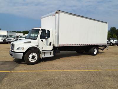 Freightliner M2 106 26 ft Box Truck - 280HP, 9 Speed Automatic, Roll up Door, Liftgate
