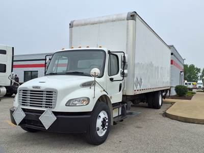 Freightliner M2 106 26 ft Box Truck - 240HP, 9 Speed Automatic, Roll up Door, Liftgate