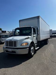 Freightliner M2 106 26 ft Box Truck - 230HP, 9 Speed Automatic, Roll up Door, Liftgate