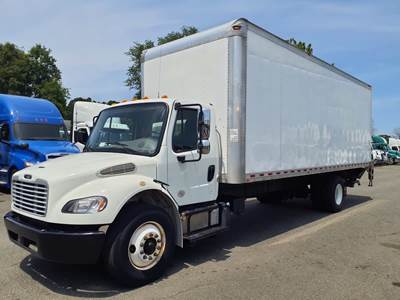 Freightliner M2 106 26 ft Box Truck - 240HP, 9 Speed Automatic, Roll up Door, Liftgate