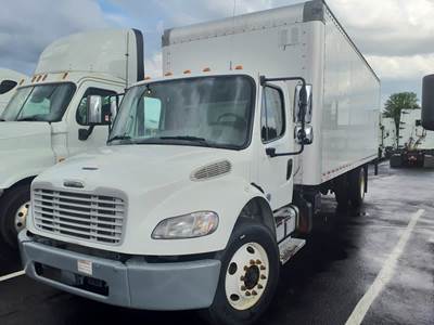 Freightliner M2 106 26 ft Box Truck - 240HP, 6 Speed Automatic, Roll up Door, Liftgate